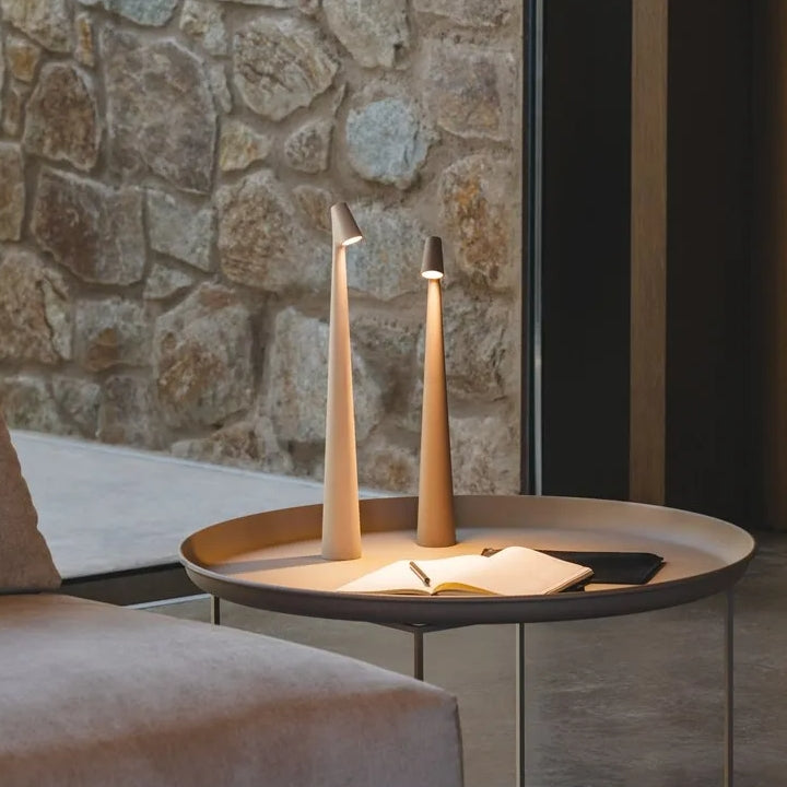 Petite lampe de table moderne pour table de chevet