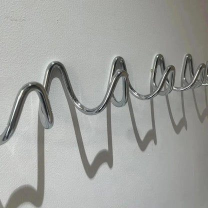 Miro – Crochet à vagues moderne en fer