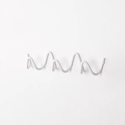 Miro – Crochet à vagues moderne en fer