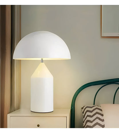 Keiko – Élégante Lampe de Table en Métal en Forme de Champignon