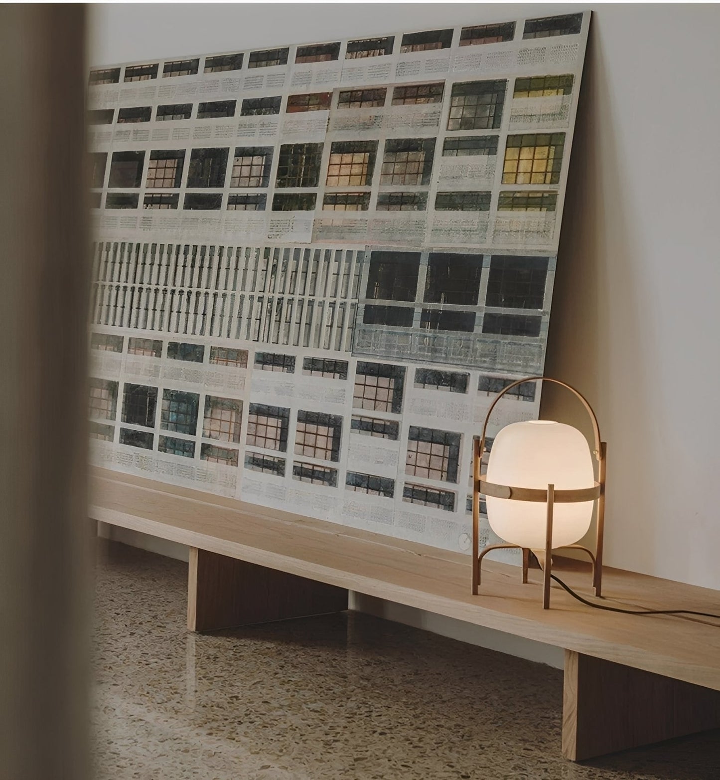 Takara – Lampe sur pied en verre design en bois massif