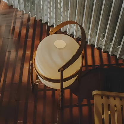 Takara – Lampe sur pied en verre design en bois massif