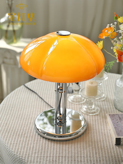 Noemi – Lampe de table créative en citrouille