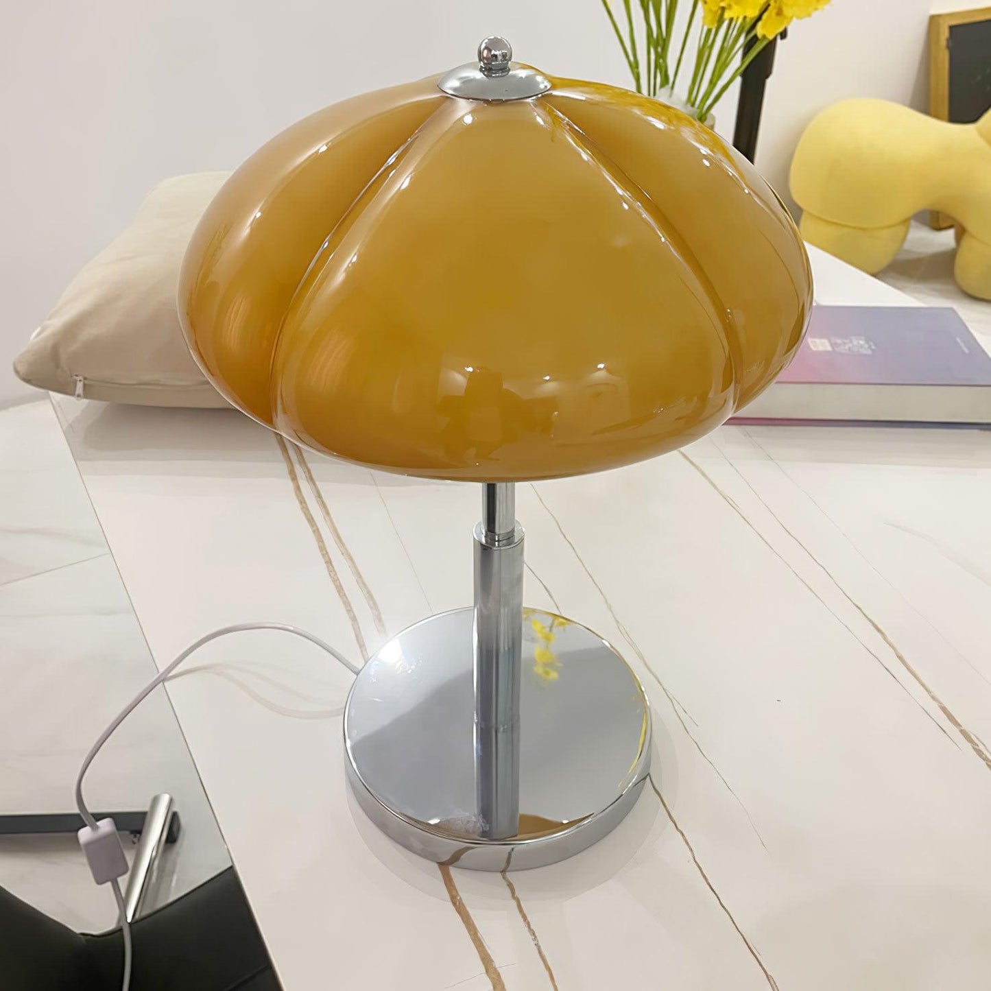 Noemi – Lampe de table créative en citrouille