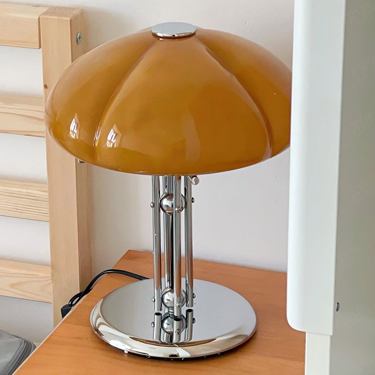 Noemi – Lampe de table créative en citrouille