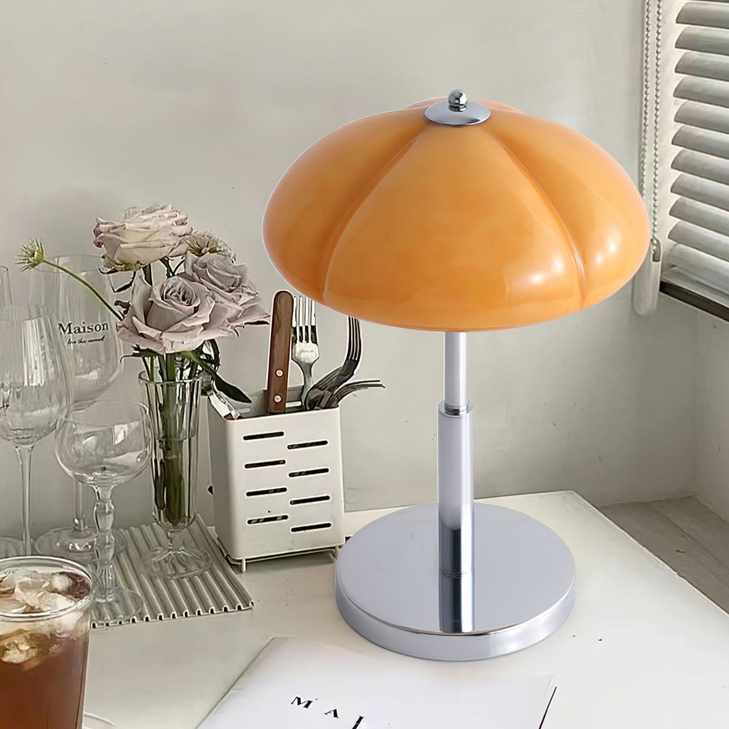 Noemi – Lampe de table créative en citrouille
