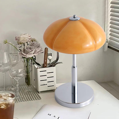 Noemi – Lampe de table créative en citrouille