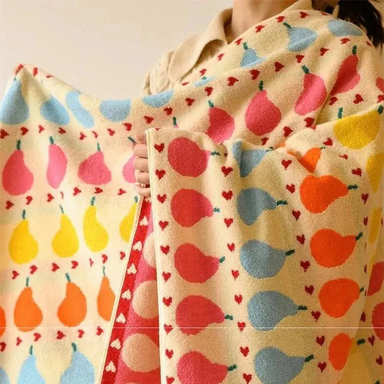 DoucePoire – Serviette pour enfant en coton doux à motif poire