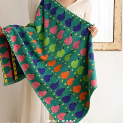 DoucePoire – Serviette pour enfant en coton doux à motif poire