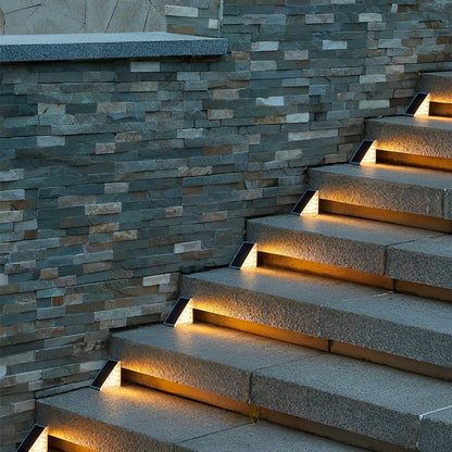 Solin – Lampes de marche solaires LED triangulaires intelligentes