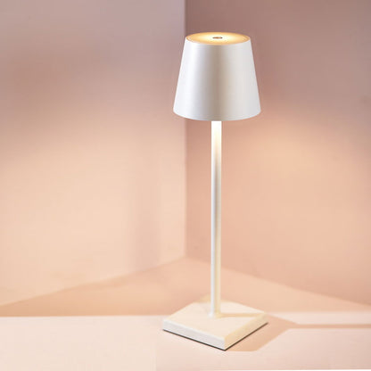 Lerio – Lampe de table de charge LED en aluminium