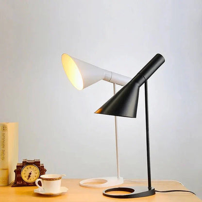 Kaela – Lampe sur pied minimaliste LED